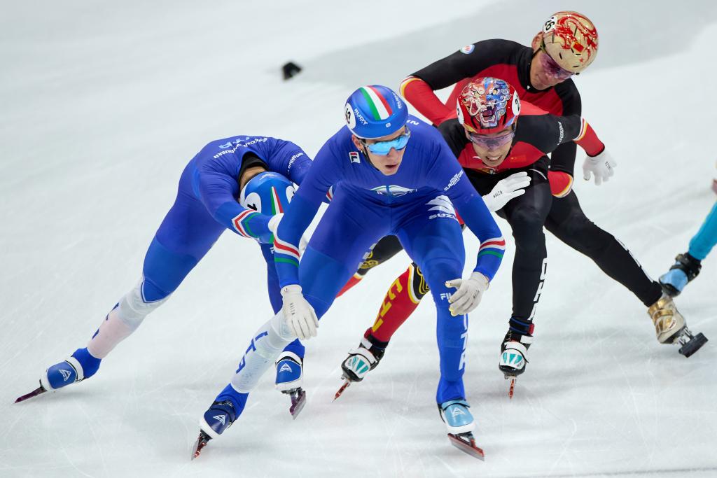 先发中立下 先发中立下