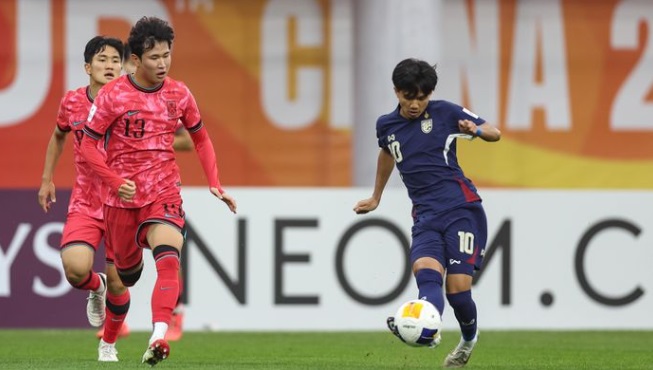 最終靠著一 最終靠著一