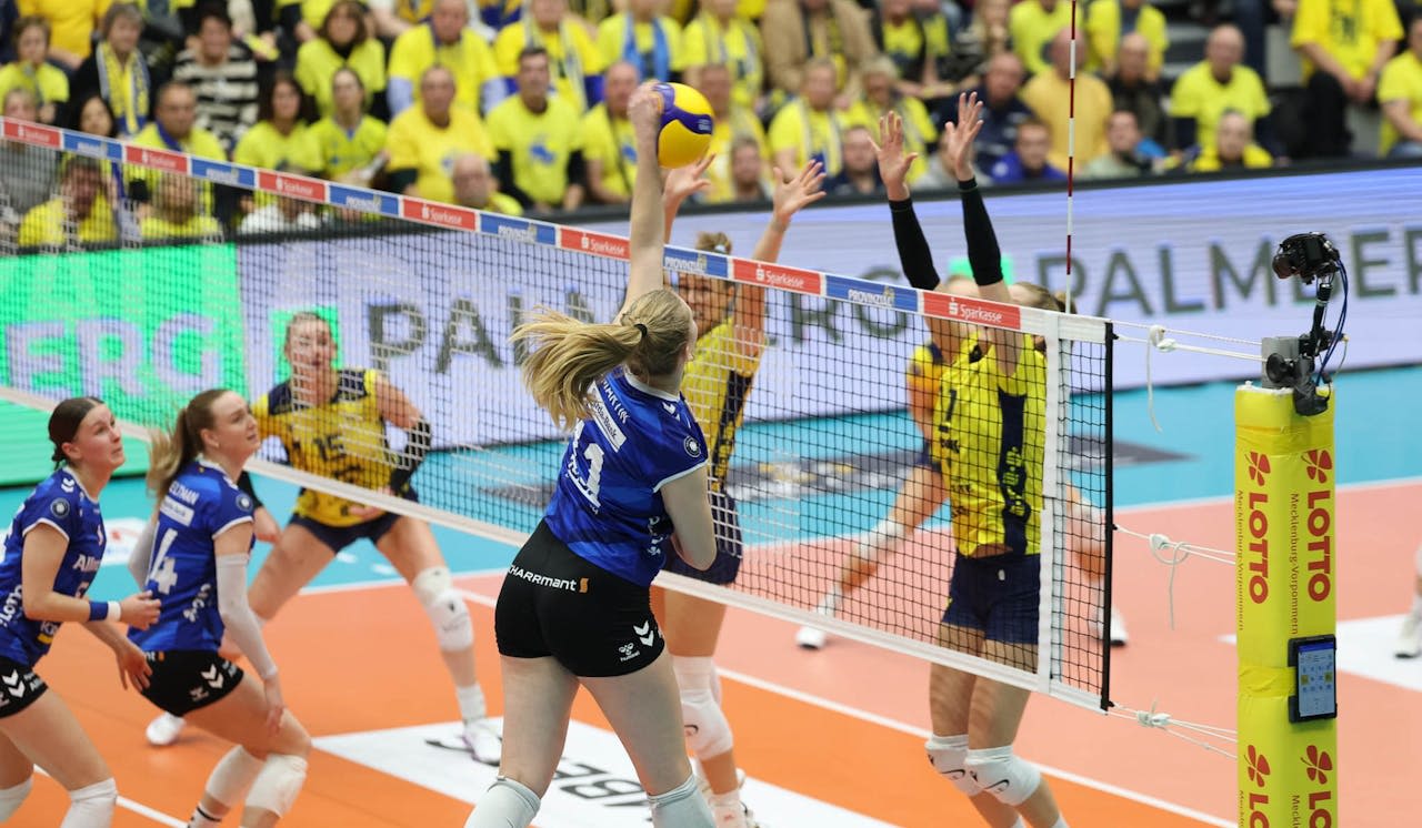 各车队通过 各车队通过