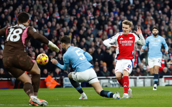 巧合的是 巧合的是